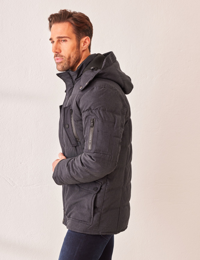 Laid Goods Front View