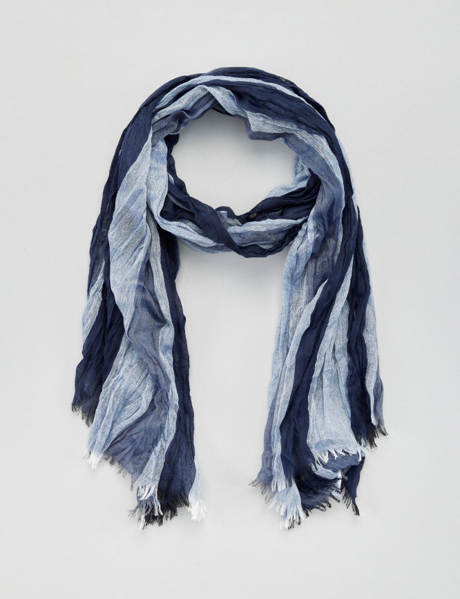 Laid Goods Front View