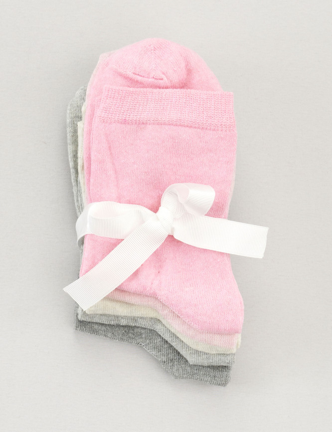 Laid Goods Front View