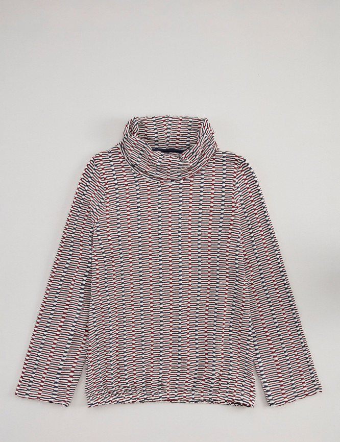 Laid Goods Front View