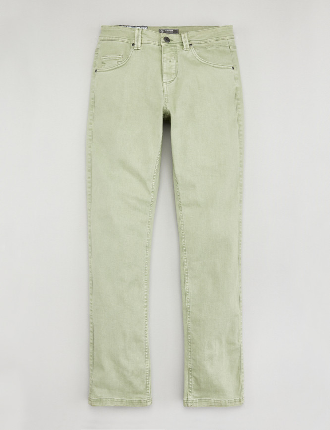 Laid Goods Front View