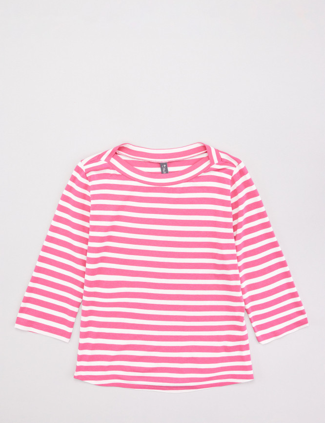 Laid Goods Front View