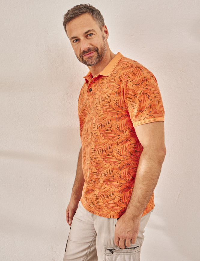 Laid Goods Front View