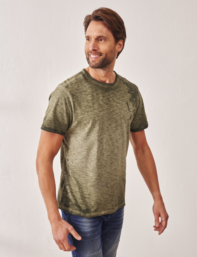 Laid Goods Front View