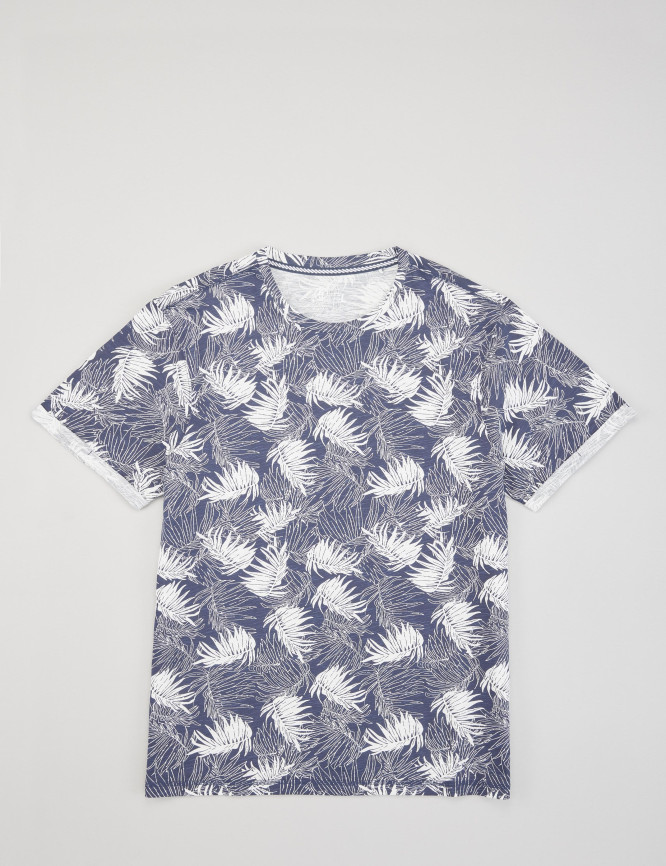 Laid Goods Front View