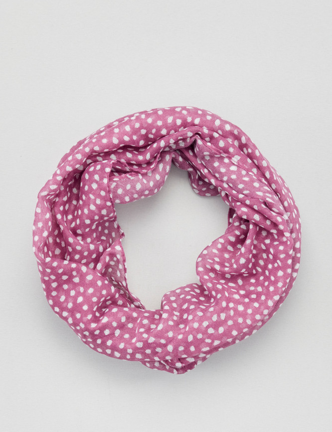 Laid Goods Front View