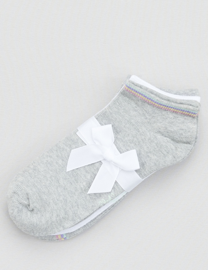 Laid Goods Front View