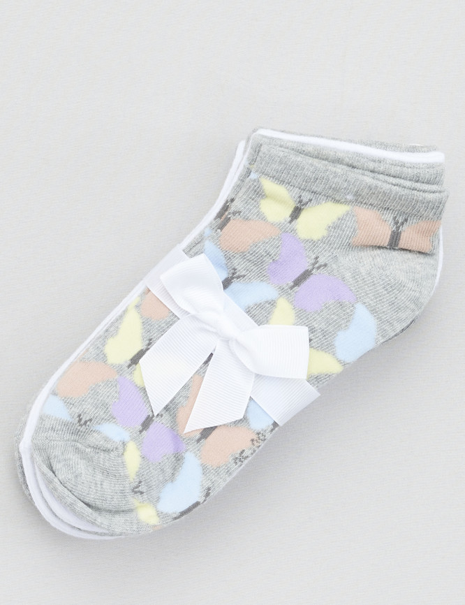 Laid Goods Front View