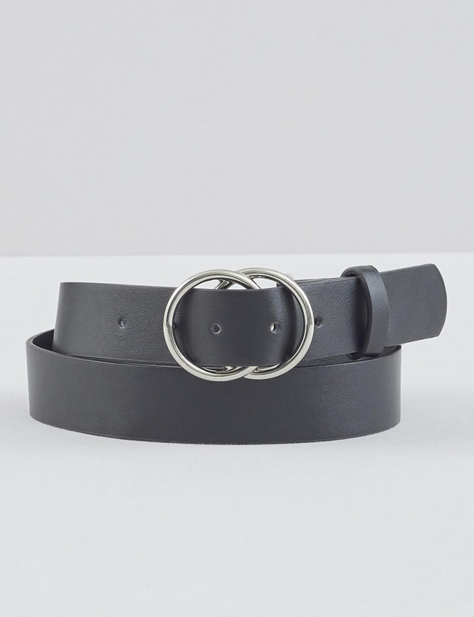 Laid Goods Front View