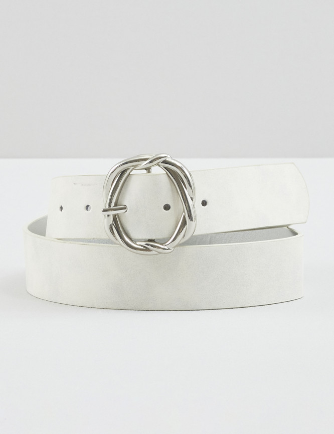 Laid Goods Front View