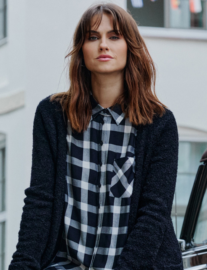 Laid Goods Front View