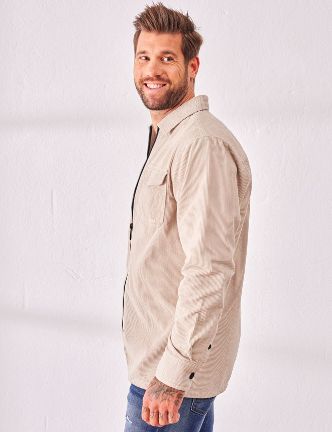 Laid Goods Front View