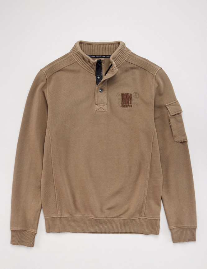 Laid Goods Front View