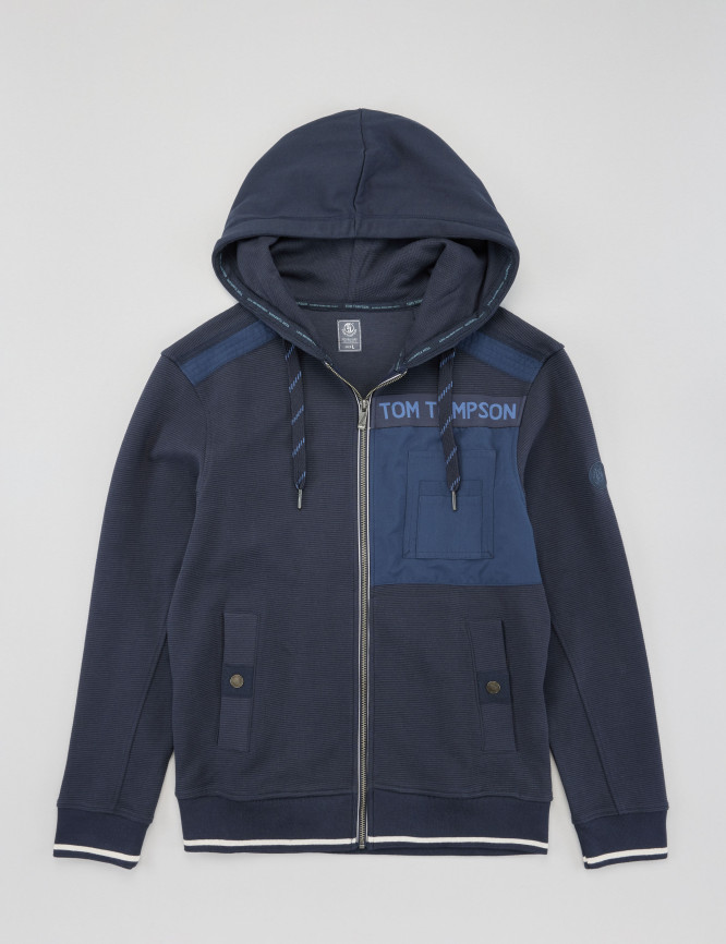 Laid Goods Front View