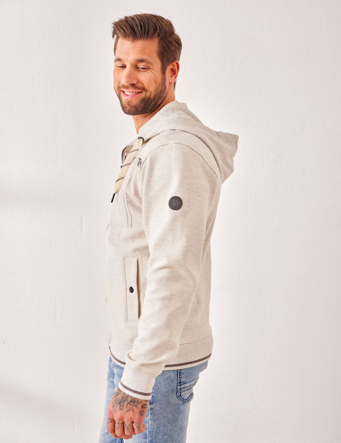 Laid Goods Front View