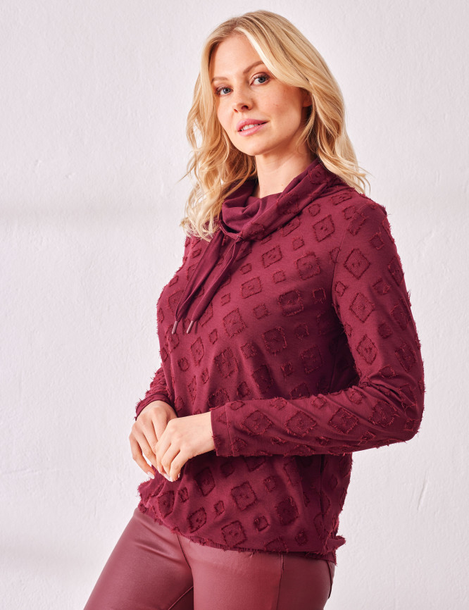 Laid Goods Front View