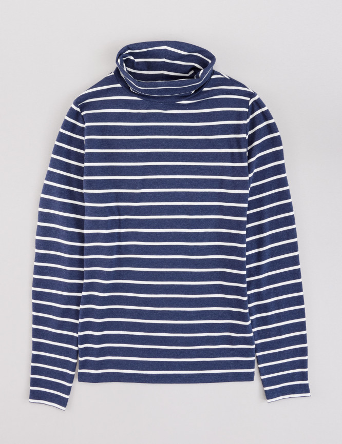 Laid Goods Front View