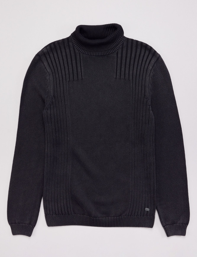 Laid Goods Front View