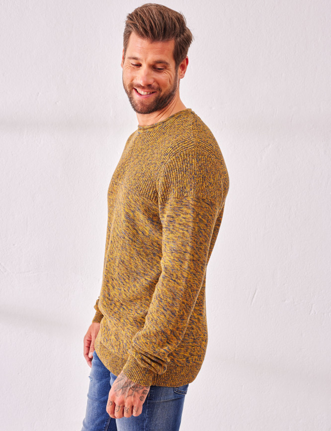 Laid Goods Front View