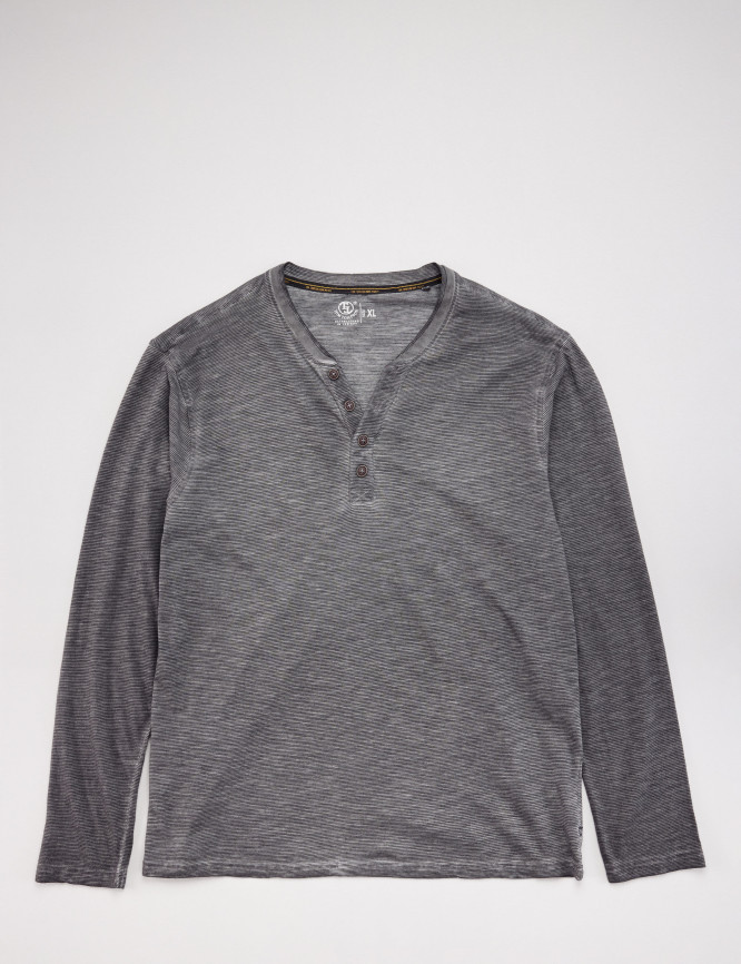 Laid Goods Front View