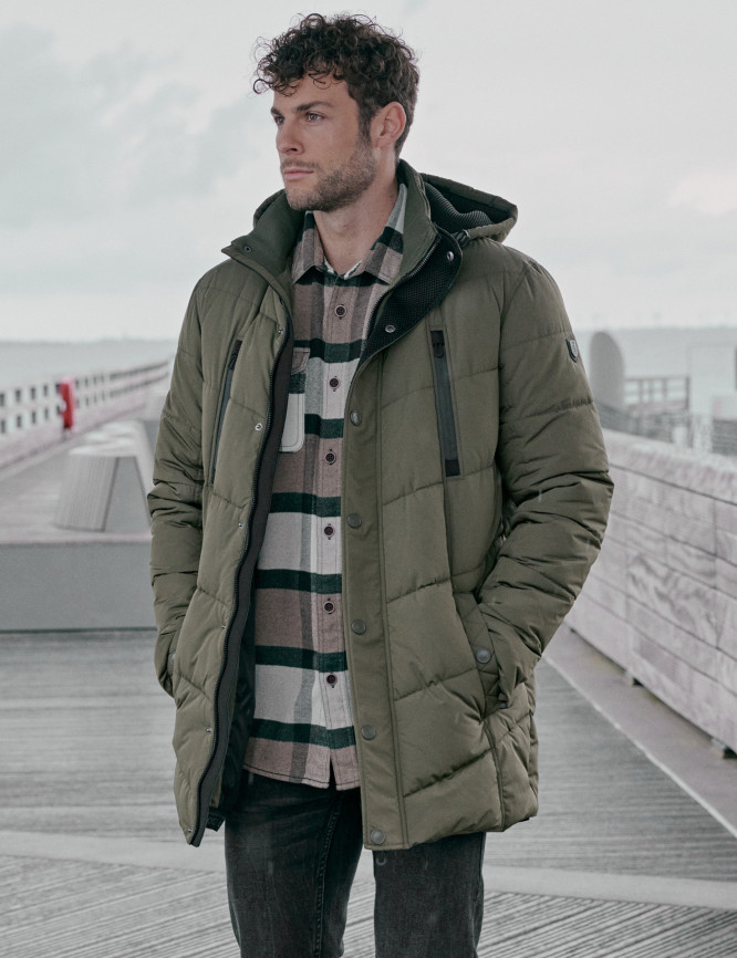 Laid Goods Front View