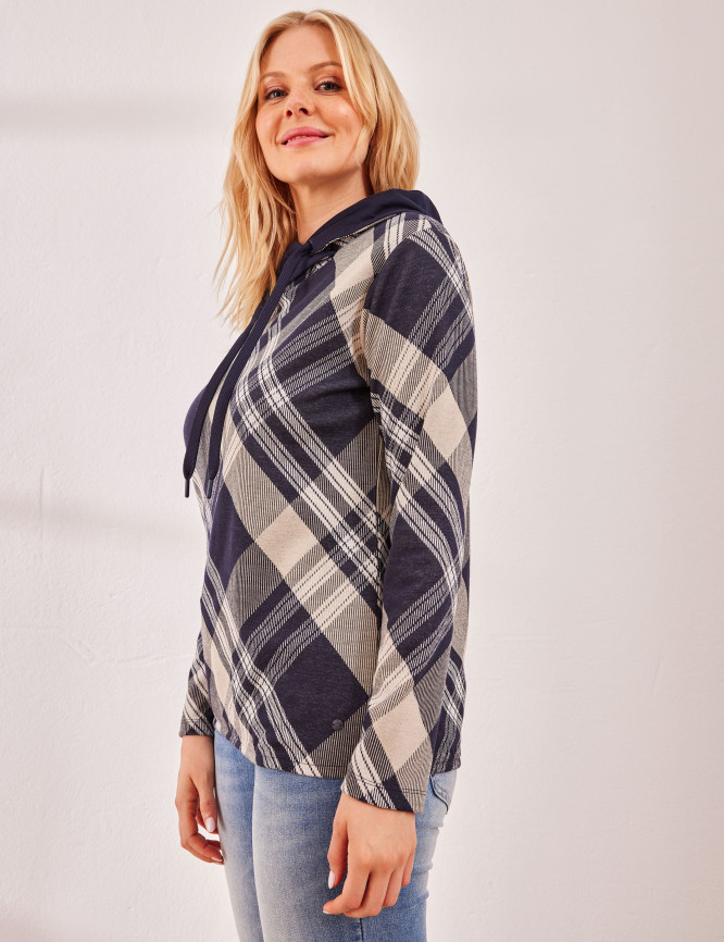 Laid Goods Front View