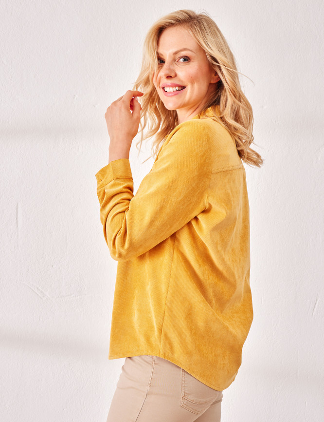 Laid Goods Front View