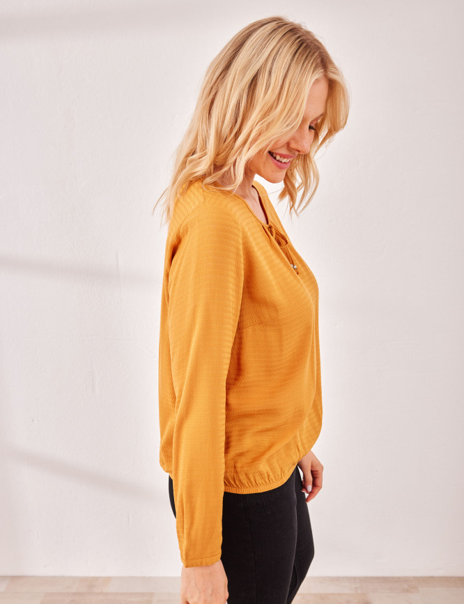 Laid Goods Front View