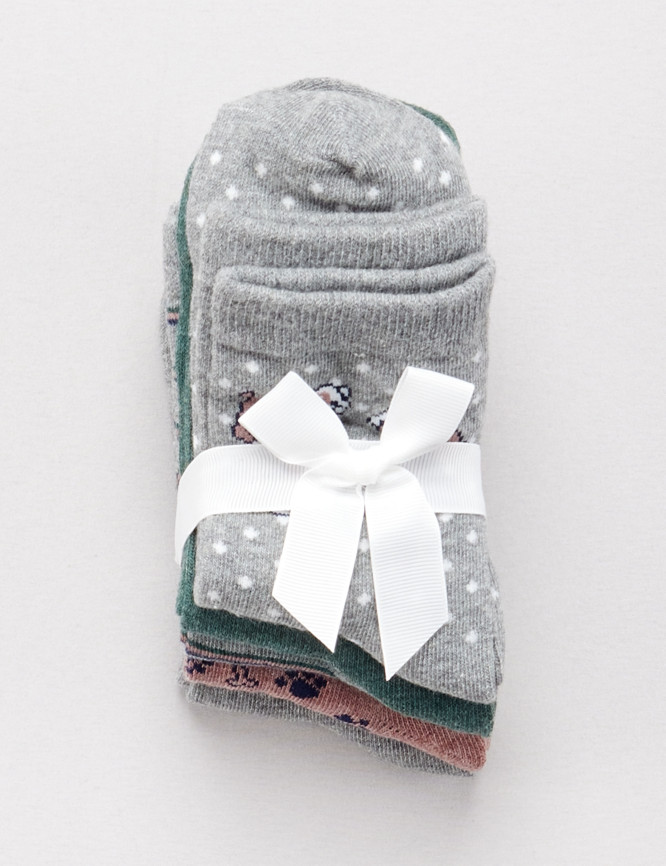 Laid Goods Front View