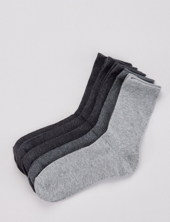 Laid Goods Front View