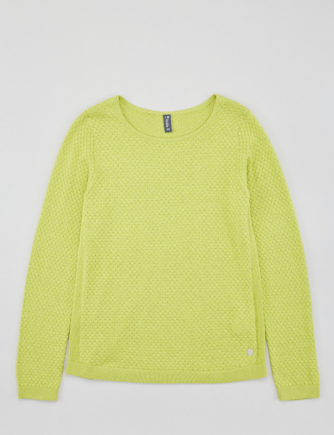 Laid Goods Front View