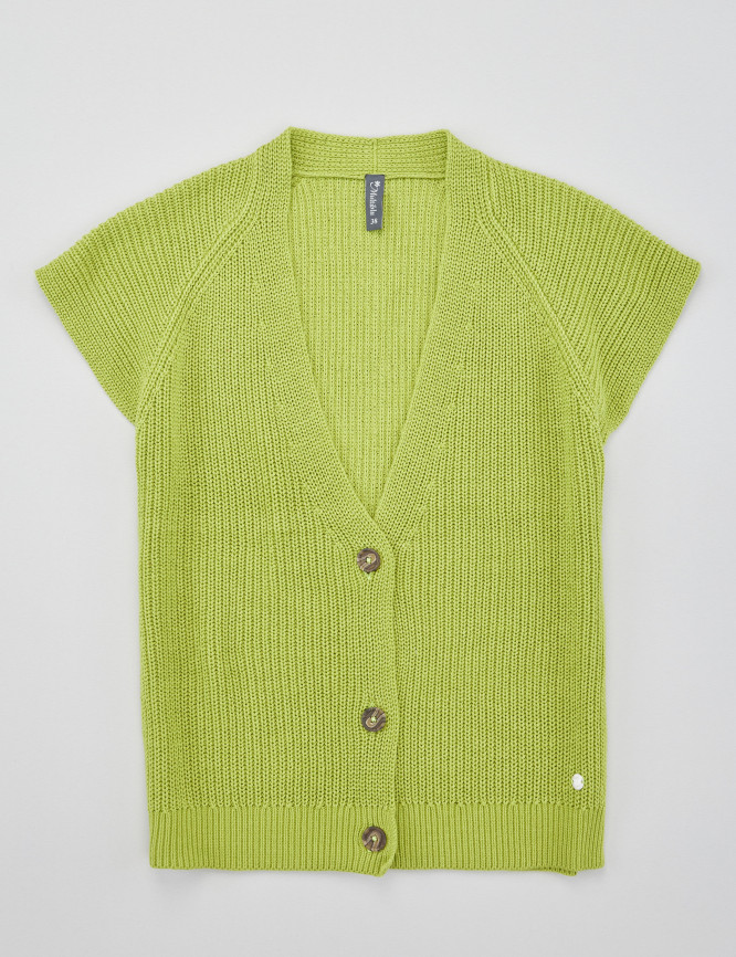 Laid Goods Front View