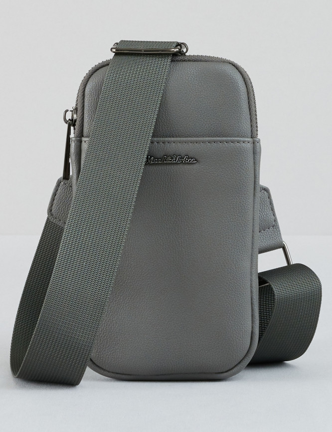 Laid Goods Front View