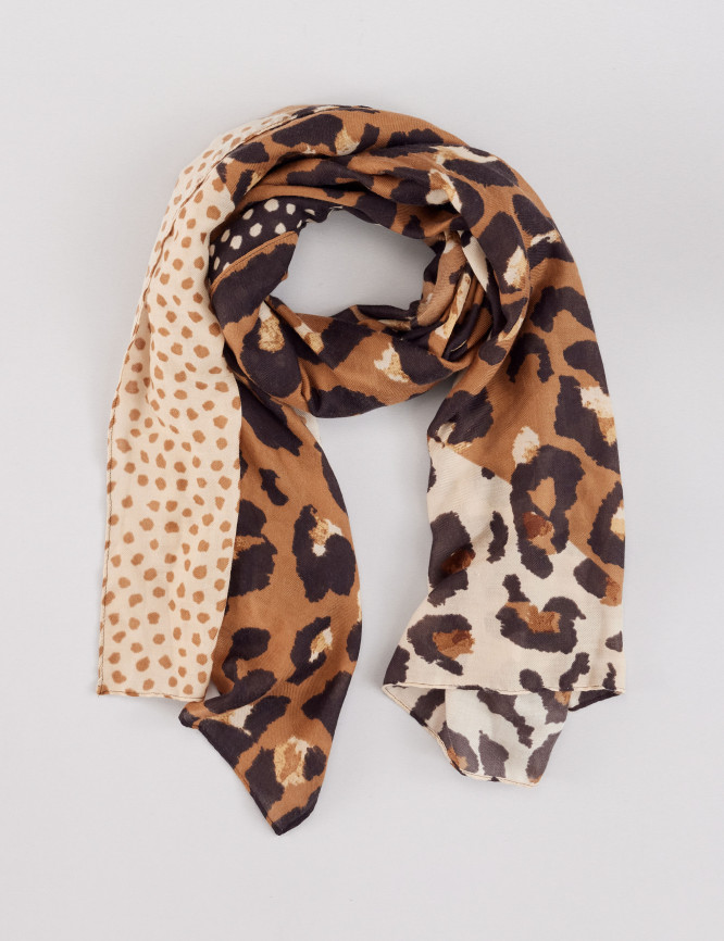 Laid Goods Front View