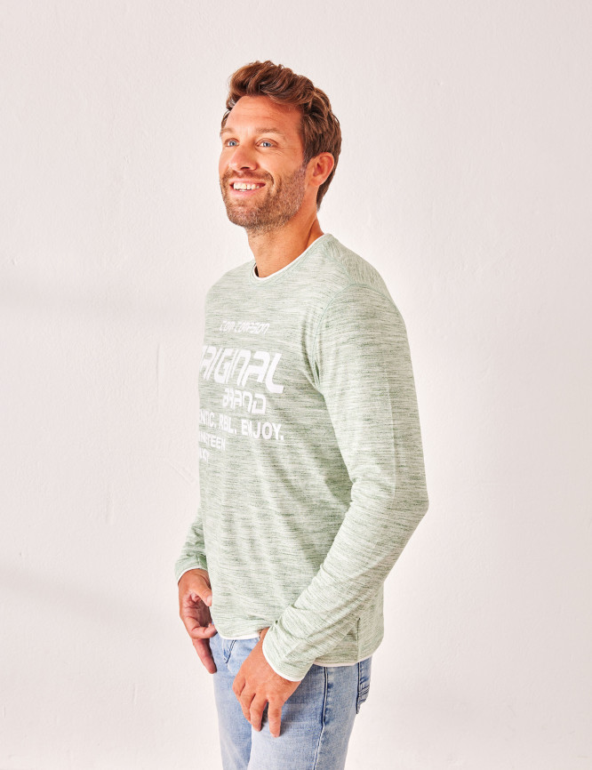 Laid Goods Front View