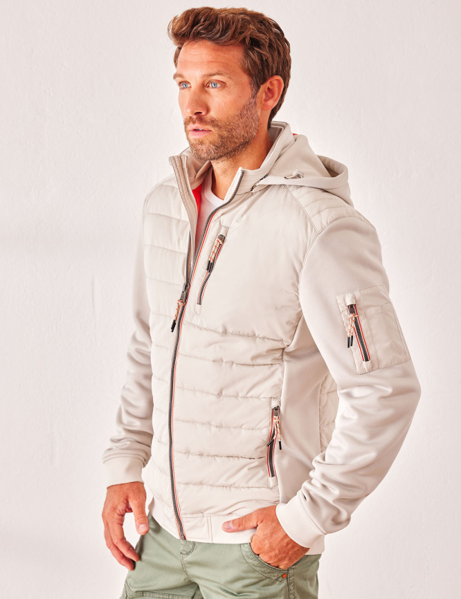 Laid Goods Front View