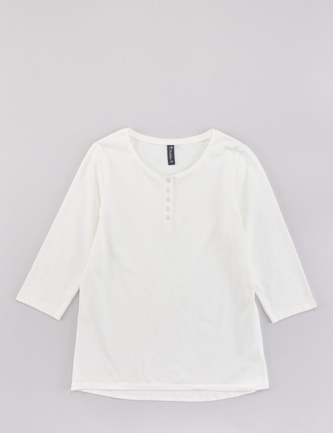 Laid Goods Front View