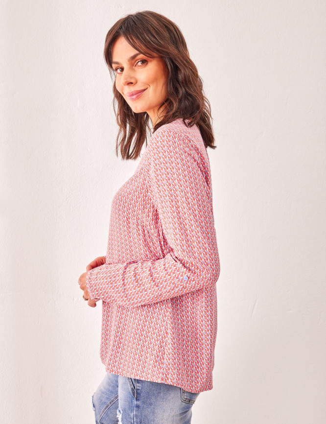 Laid Goods Front View