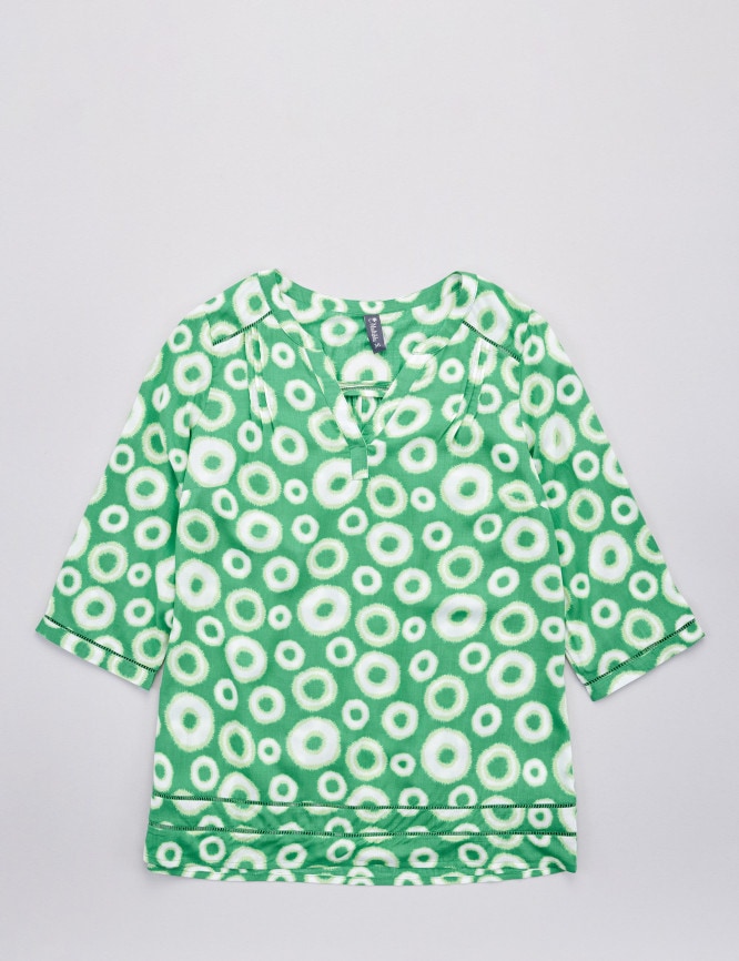 Laid Goods Front View