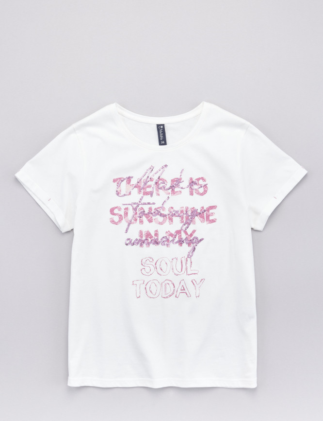 Laid Goods Front View