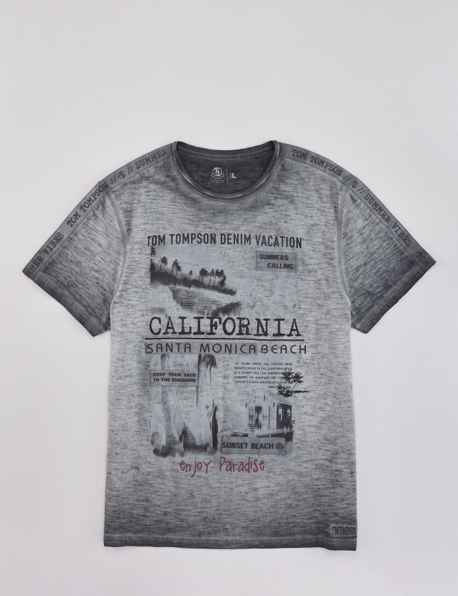 Laid Goods Front View