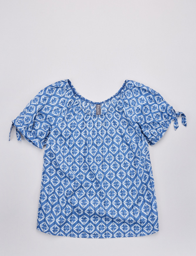 Laid Goods Front View