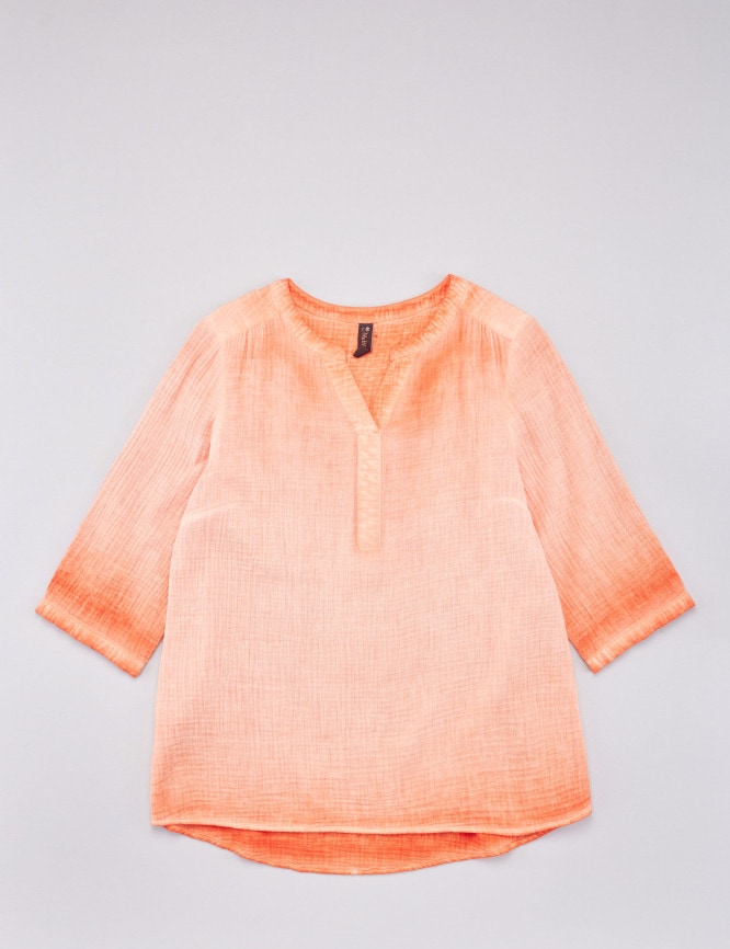 Laid Goods Front View