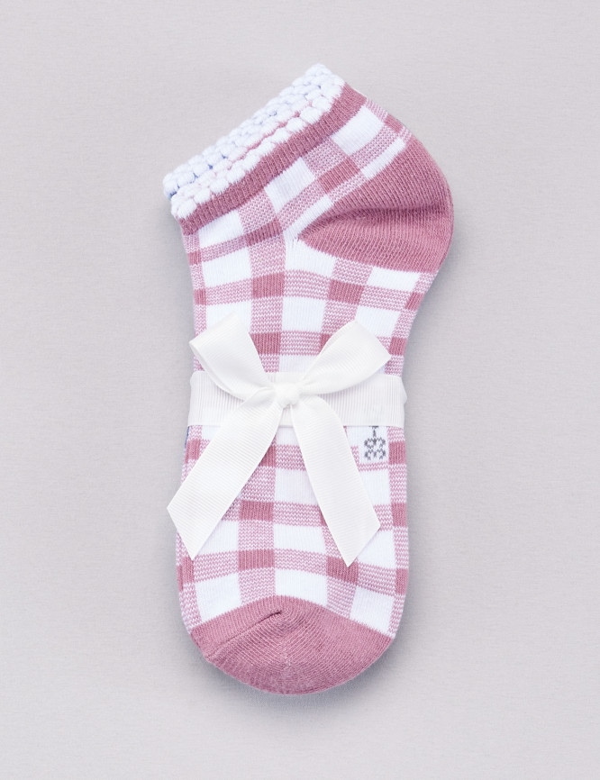 Laid Goods Front View