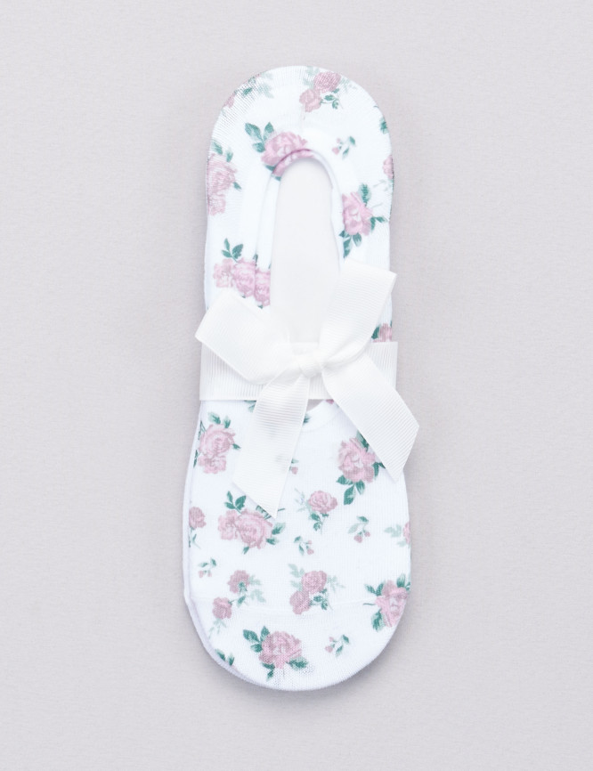 Laid Goods Front View