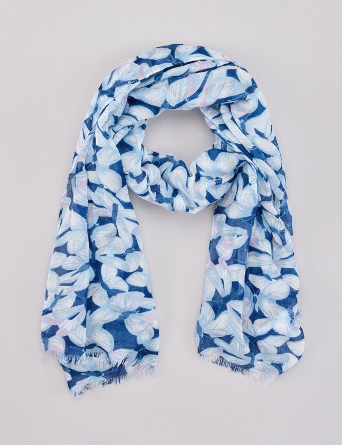 Laid Goods Front View