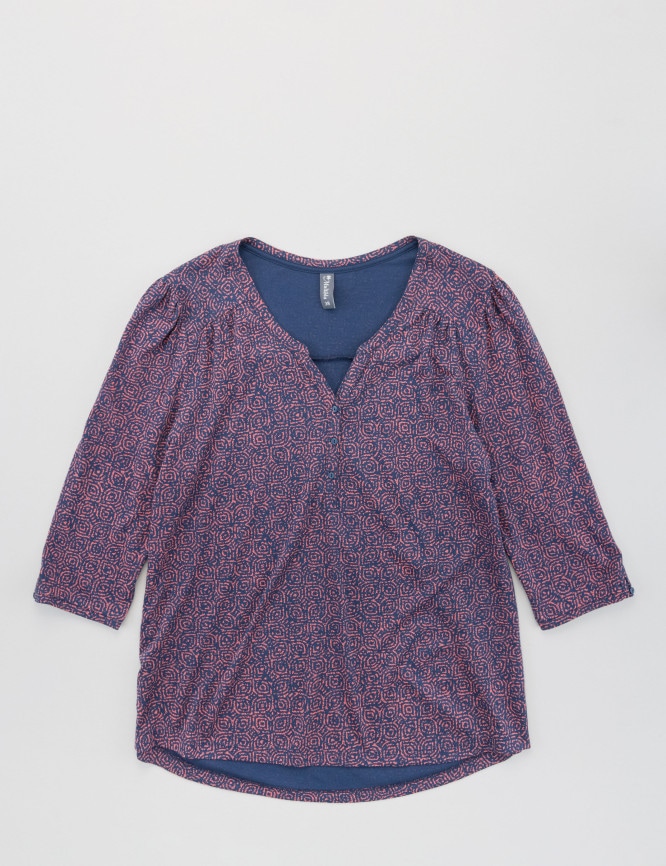 Laid Goods Front View