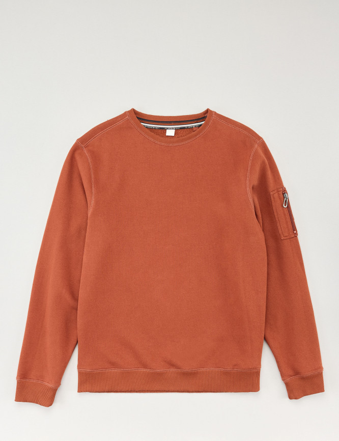 Laid Goods Front View