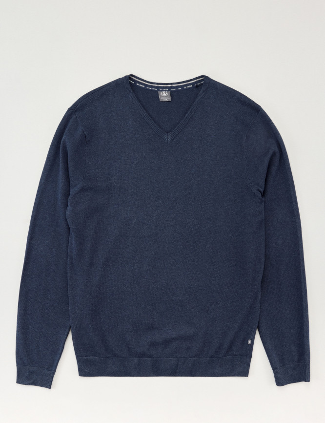 Laid Goods Front View