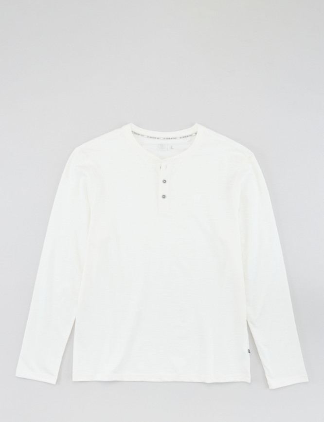 Laid Goods Front View